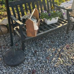 BLACK DISTRESSED BENCH