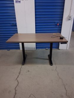 Electric Height Adjustable Standing Desk
