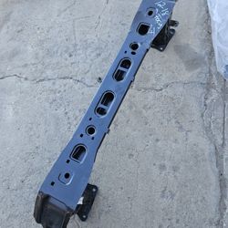 Ford Focus Front Rebar Oem