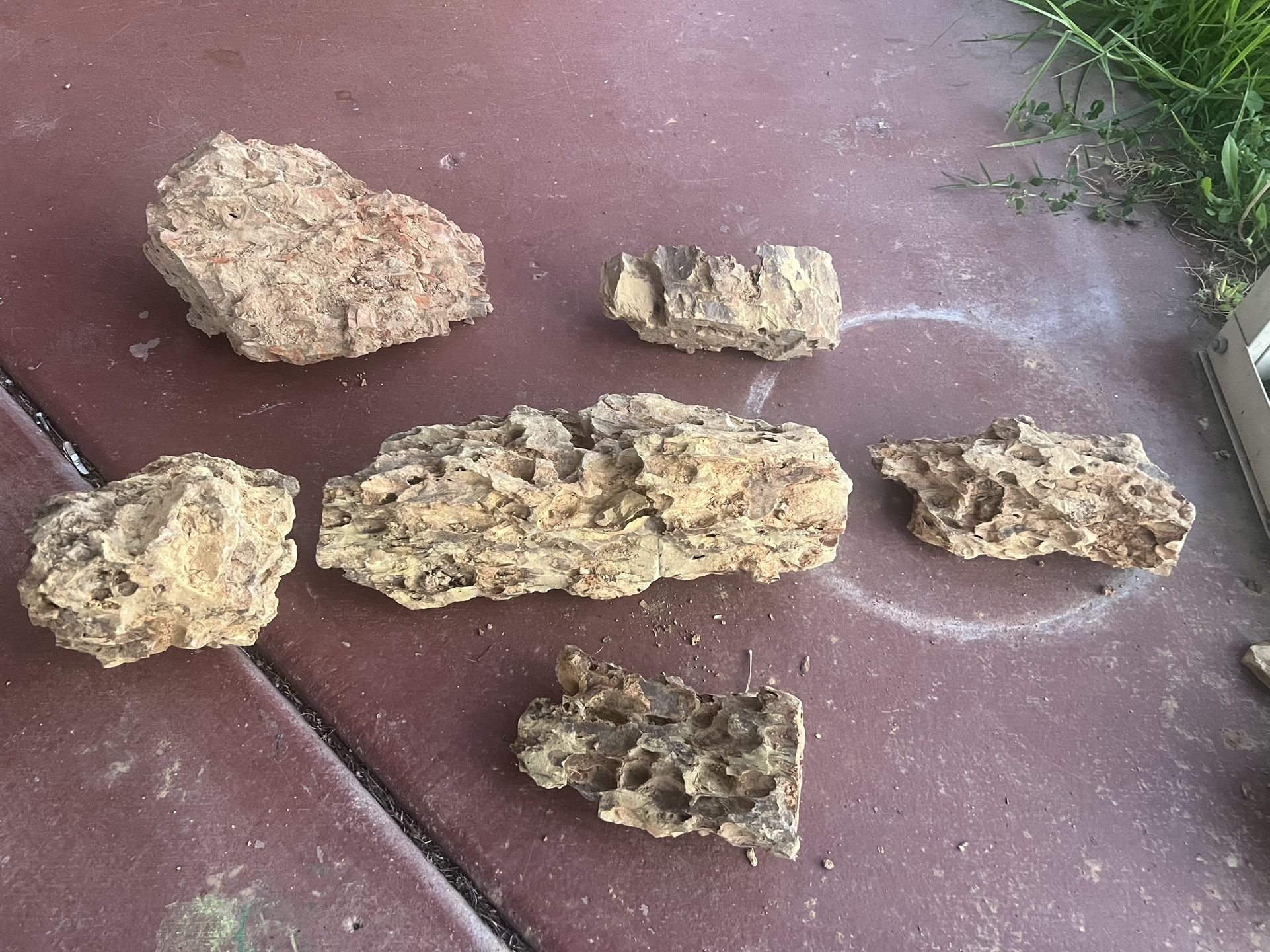 Dragon Stone Rock Formation – Artificial Aquarium Ornament For Freshwater Tanks