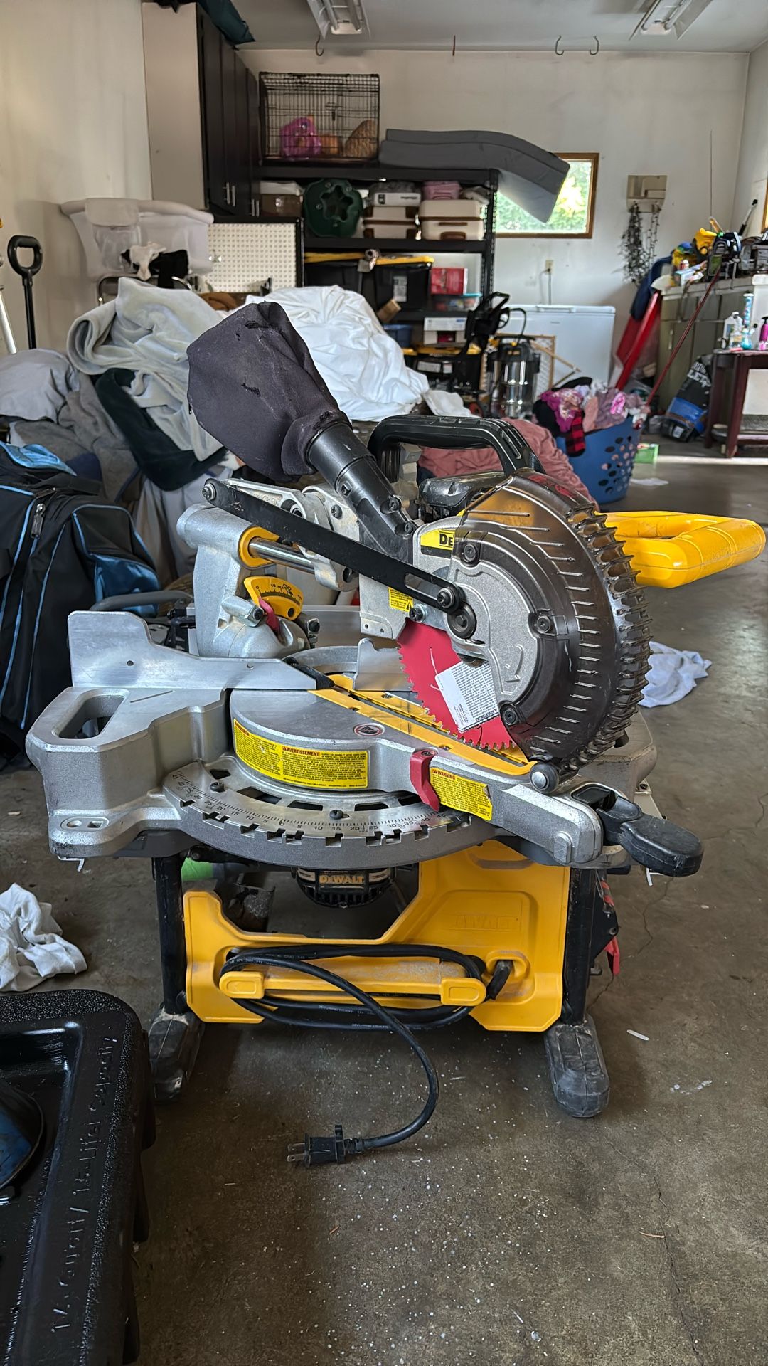 Dewalt 7 1/4” Cordless Miter Saw