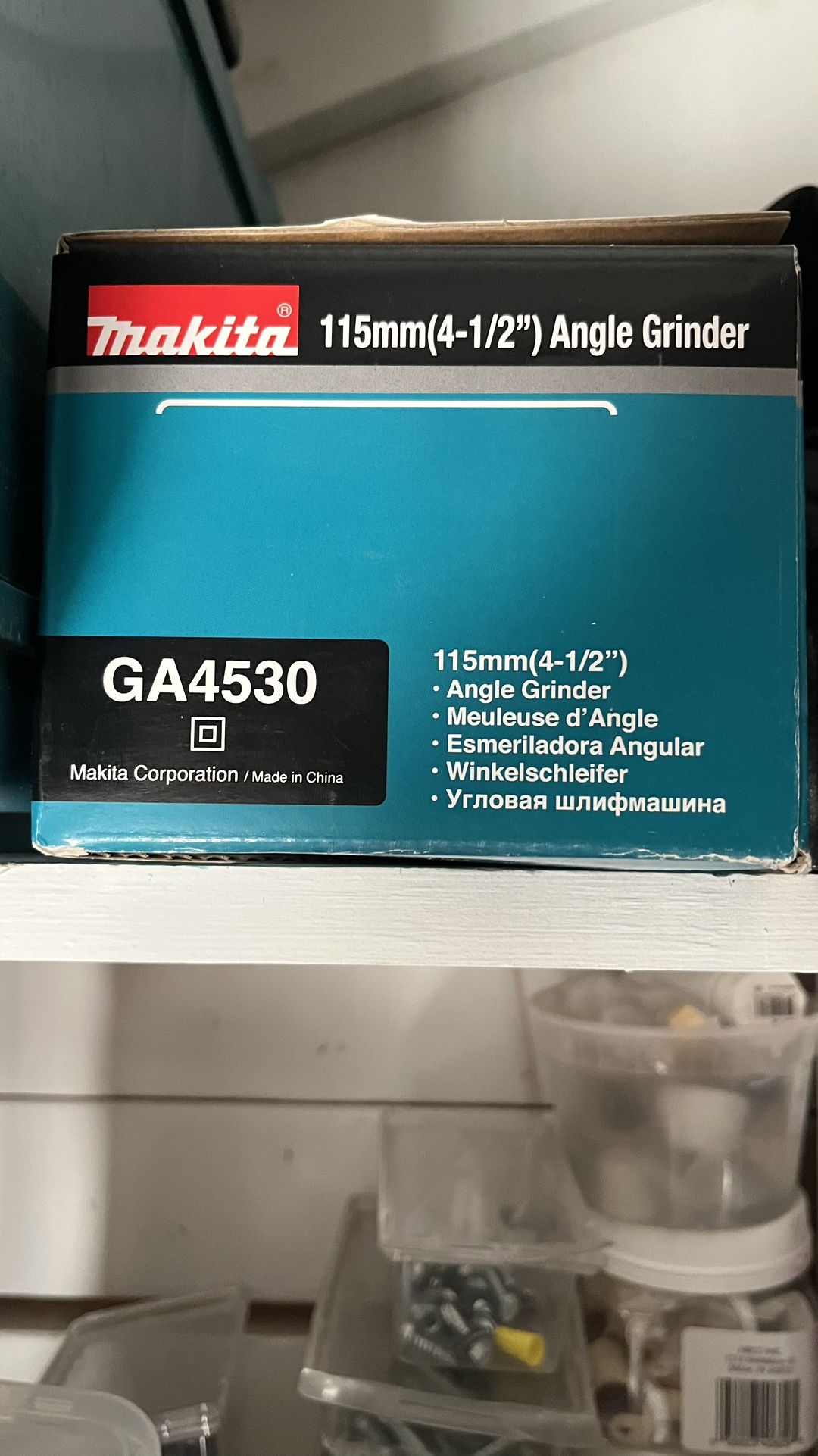 Makita 4 1/2 Angle Grinder
