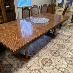 Dining Room Table 