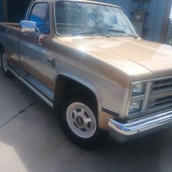 Chevy  Silverado 1986