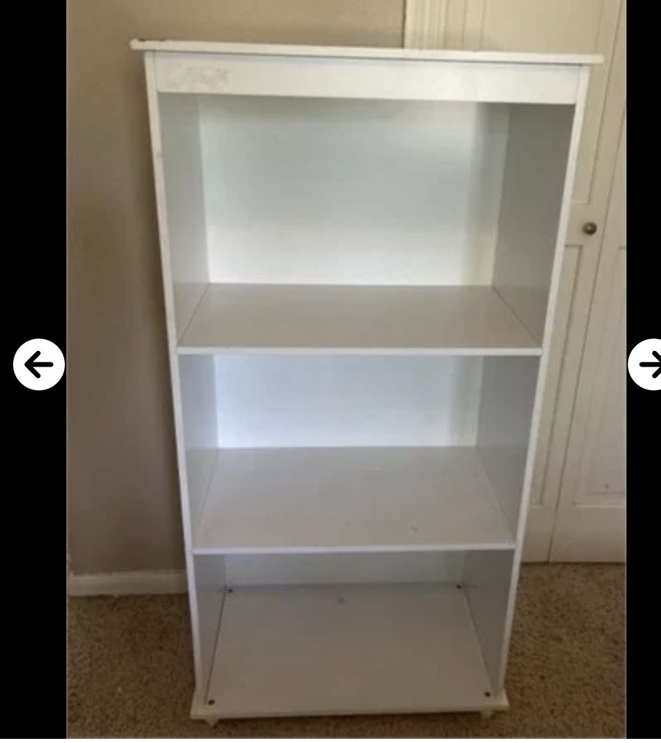 Girl’s Book Shelf with Ballet Shoe Detailing