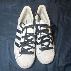 Adidas Superstar – White / Black – Size 6.5 (Women’s)