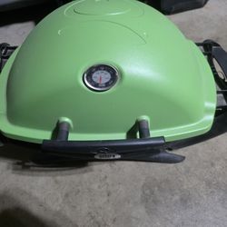 Weber Portable Grill Q1200 With Accessories