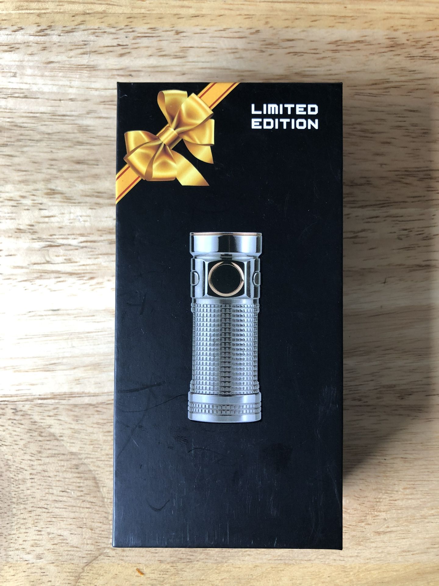 Olight S1r S Mini Titanium Led Flashlight Special Edition Collectors item Edc everyday carry 1000 Lumens