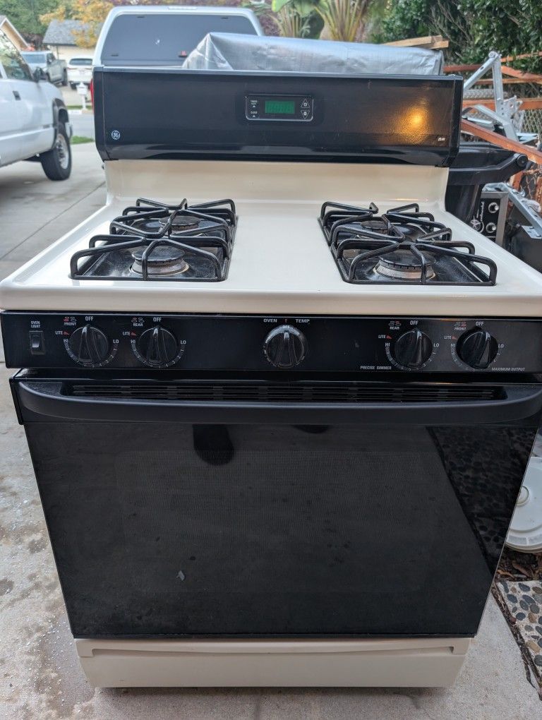 GE Gas 30 Inch Range 