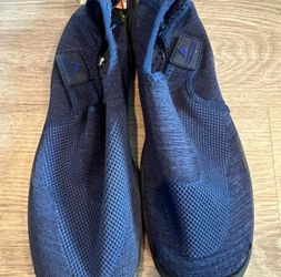 Water shoes