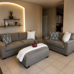 Crate Barrel Olive Green Couch Set-FREE DELIVERY 🚚