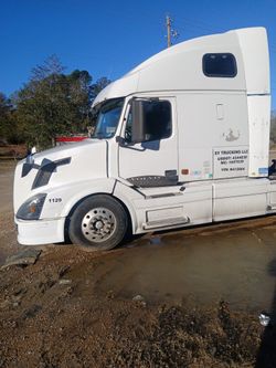 2006 VOLVO