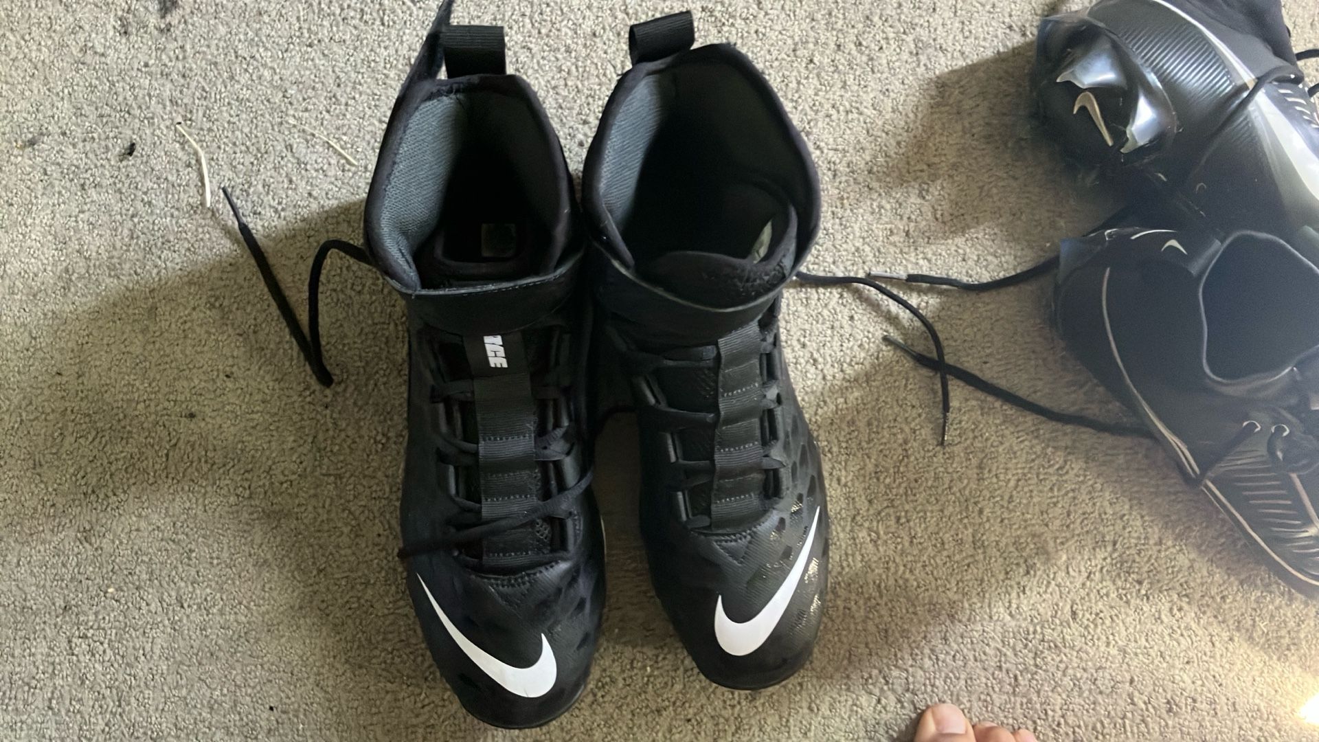 Nike Force Savage Shark 2 'Black White Men's