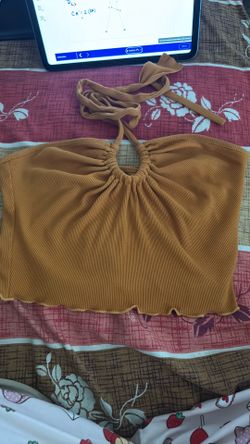 Halter top (size M)