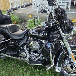 2016 Harley-Davidson Ultra Limited- Priced To Sell!!!