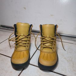 Nike ACG Woodside 2 High Wheat Boots Youth 6.5Y Waterproof Winter 524872-703
