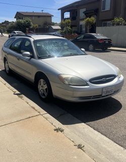 2003 Ford Taurus