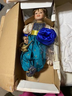 Danbury Mint “Aladdin” Porcelain Doll by Linda Steele