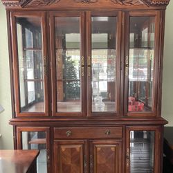 Quality Wooden Display Cabinet