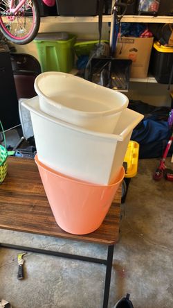 3 small bathroom garbage cans