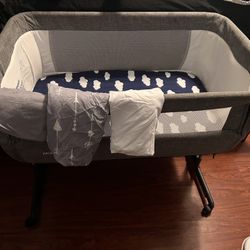 Mika Micky Baby Bassinet 