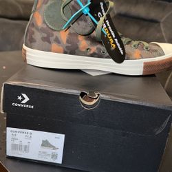 Converse Brown And Black  Size 10 Unisex 