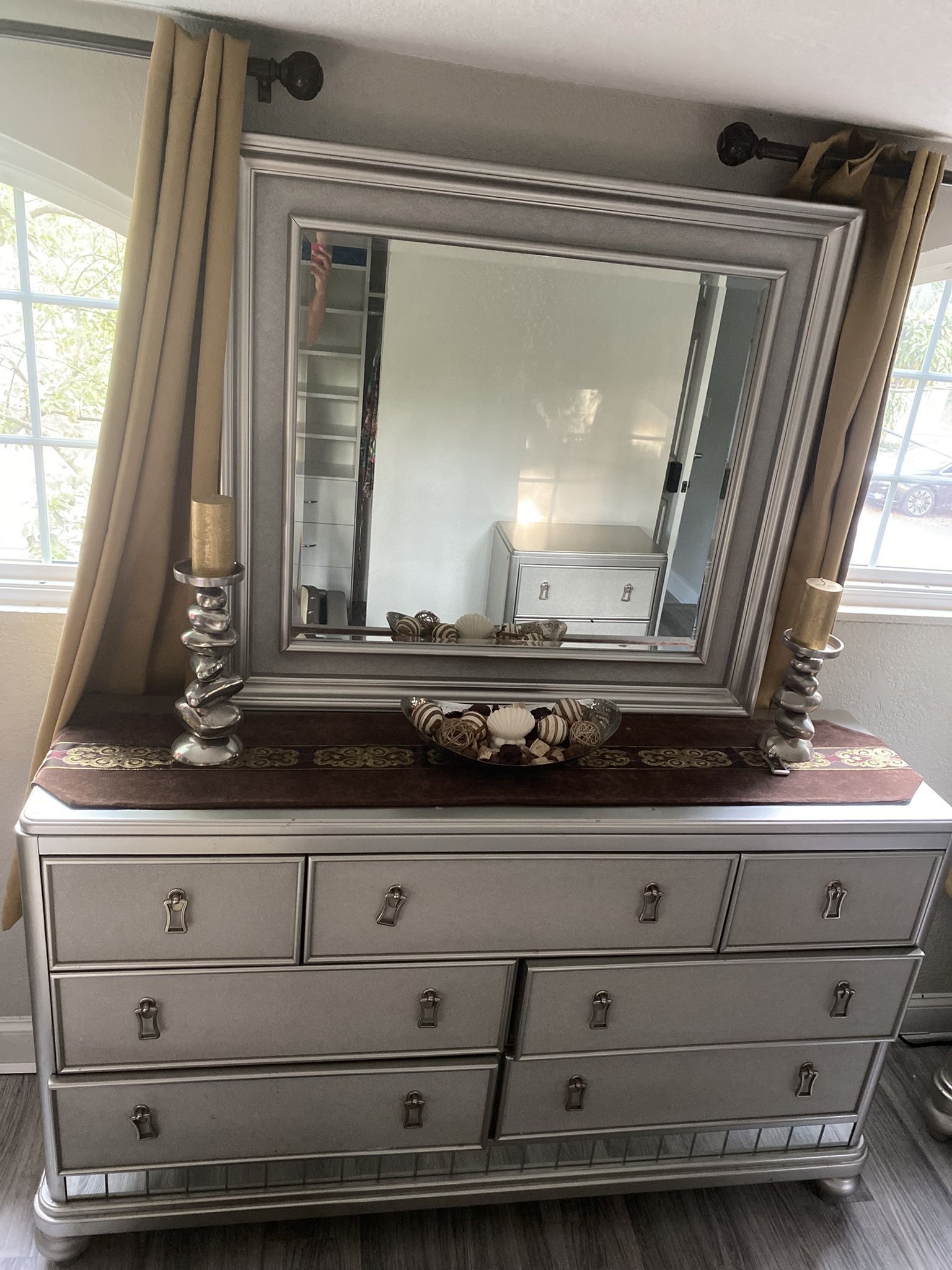 Queen Size Bedroom Set For Sale