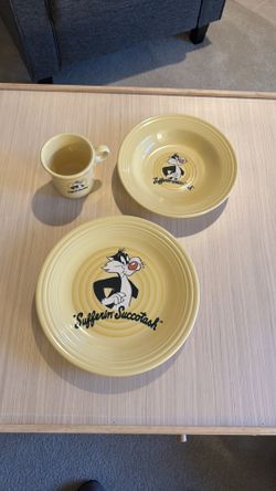 Authentic 90’s Homer Laughlin Looney Tunes Fiestaware - Sylvester the Cat