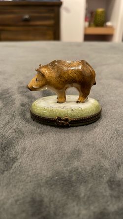 hand-painted Limoges porcelain trinket box from Limoges, France