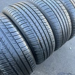 Selling Set Of Michelin 225/50/17