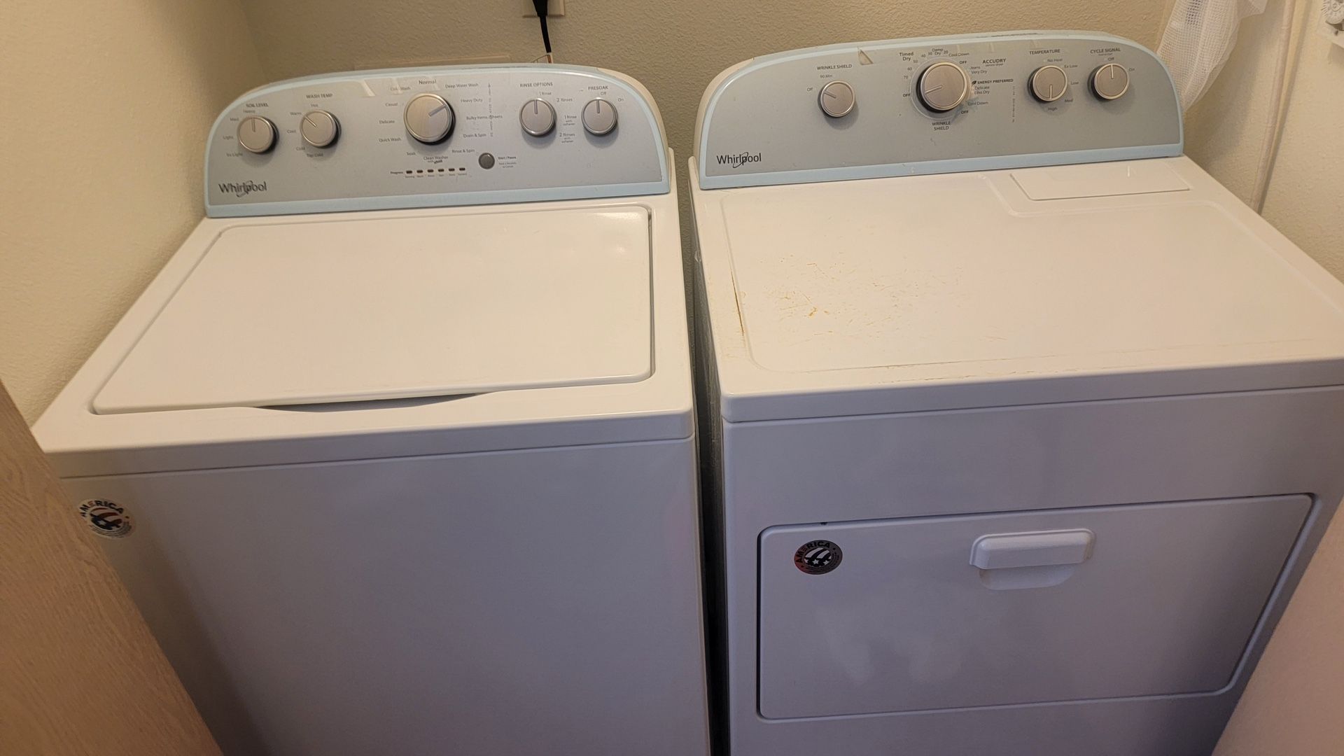 Whirlpool Washer and Dryer For Sale. 