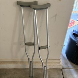 Crutches 