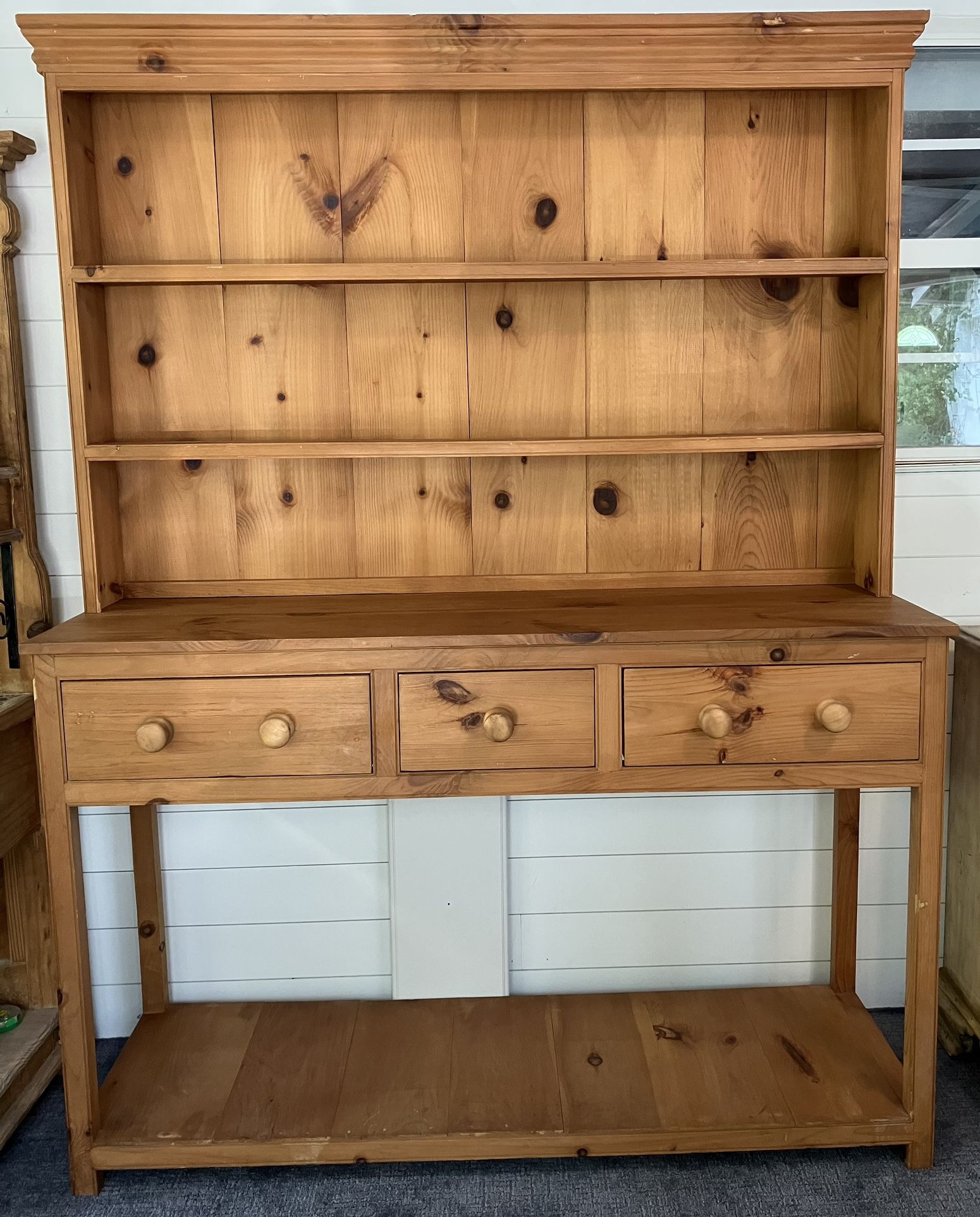 Pine kitchen Dresser And Hutch