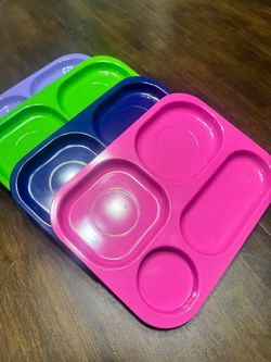 Plastic Divided Lunch Trays Set of 4