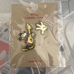 Disney Pins Mickey