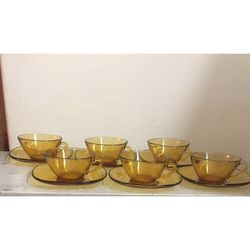 Vintage : Cups And Plates : 55 Years Old 