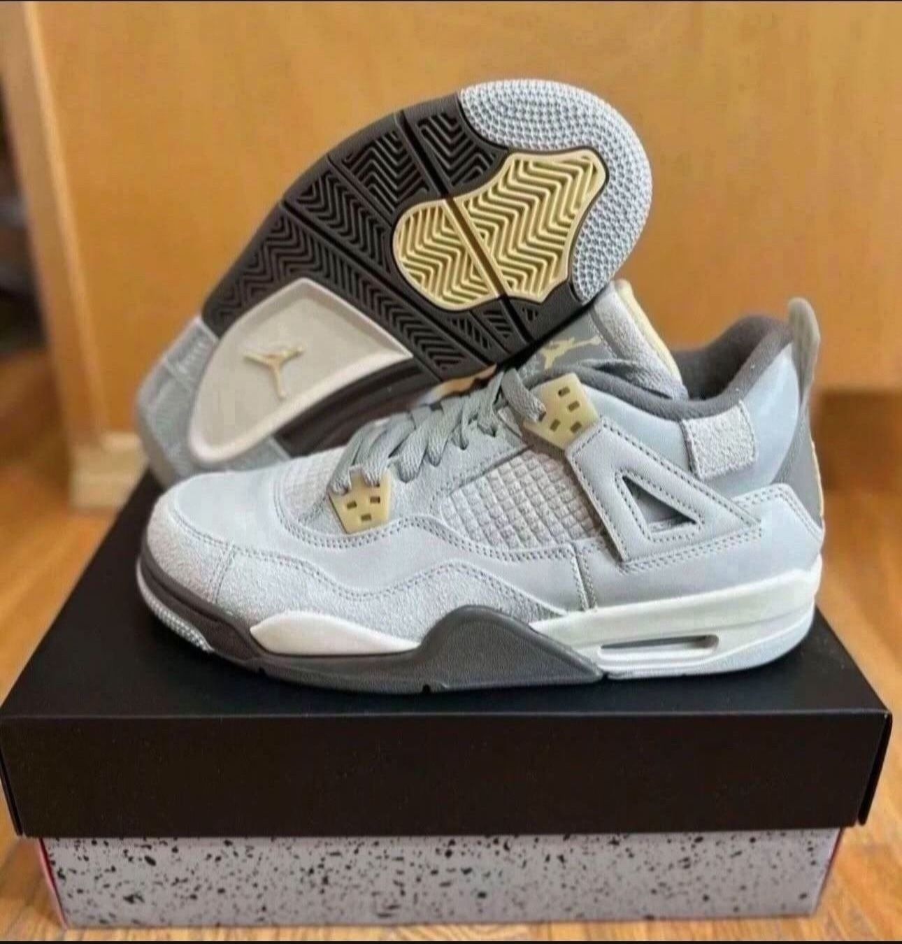 Nike Air Jordan 4 Retro SE Craft Photon Dust GS Size 7Y / 8.5 Womens Brand New 