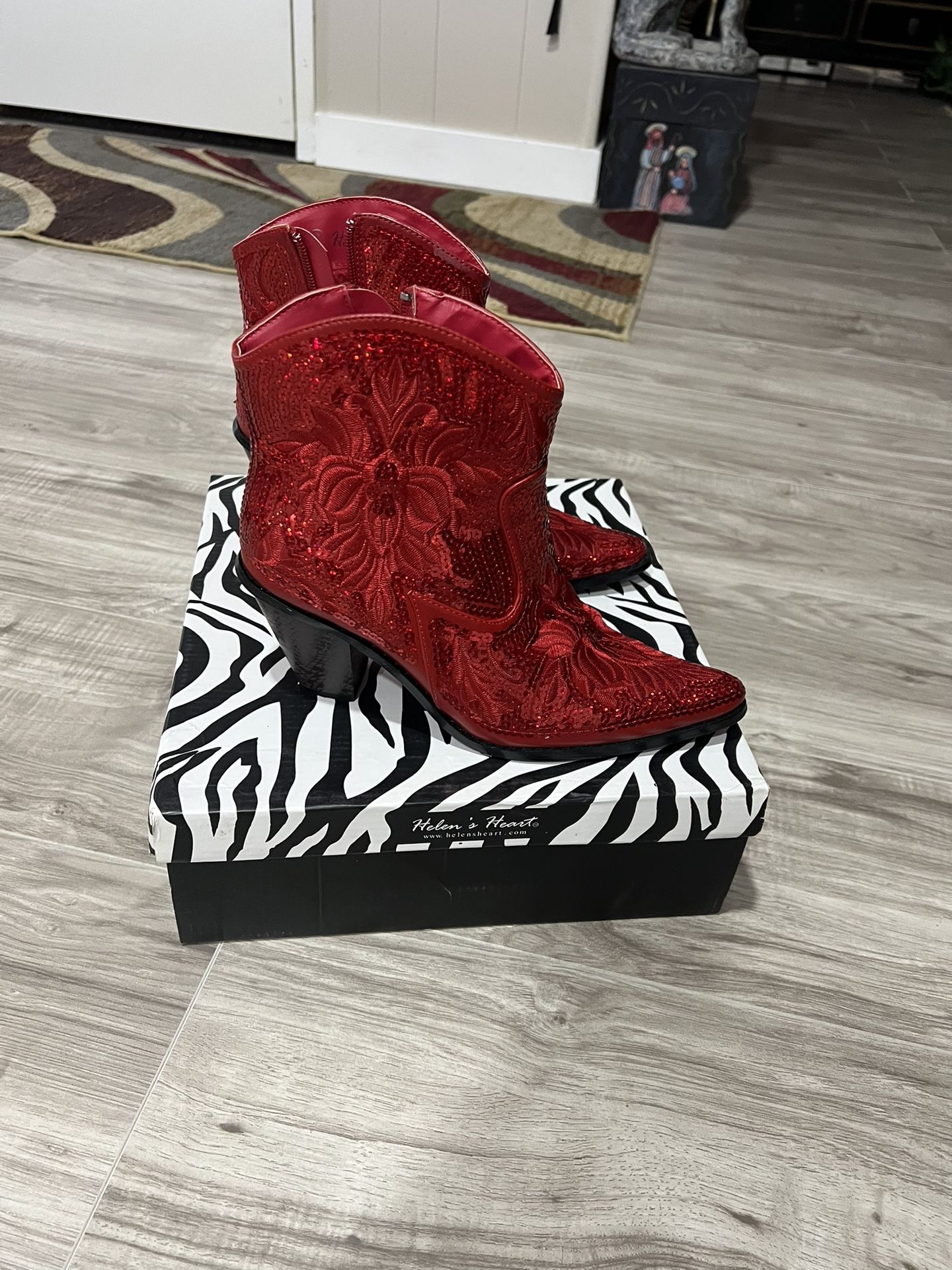 Red Sparkling Cowgirl Boots
