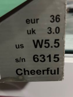 Cheer shoes$20