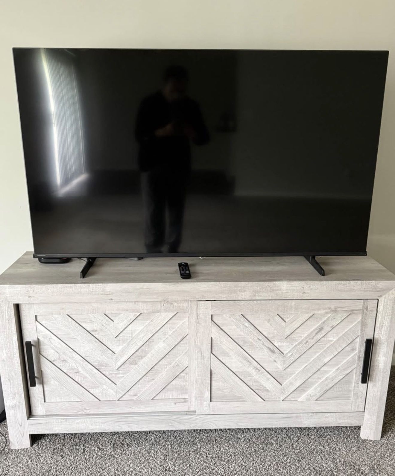 TV AND STAND SET SALE