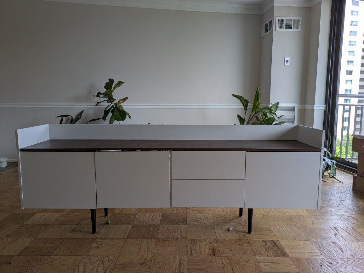 TV Console Cabinet Entertainment stand. White And Wood