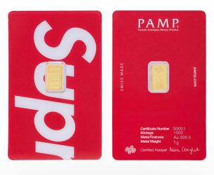 Supreme®/PAMP Suisse 1 g Gold Bar In Hand
