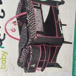 Minnie Mouse Disney Play Yard Bassinet Changer All In One 