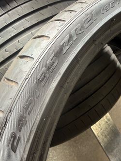 MODEL S FRONT TIRES 245/35/21 Michelin + Pirelli (2 Tires) Like New
