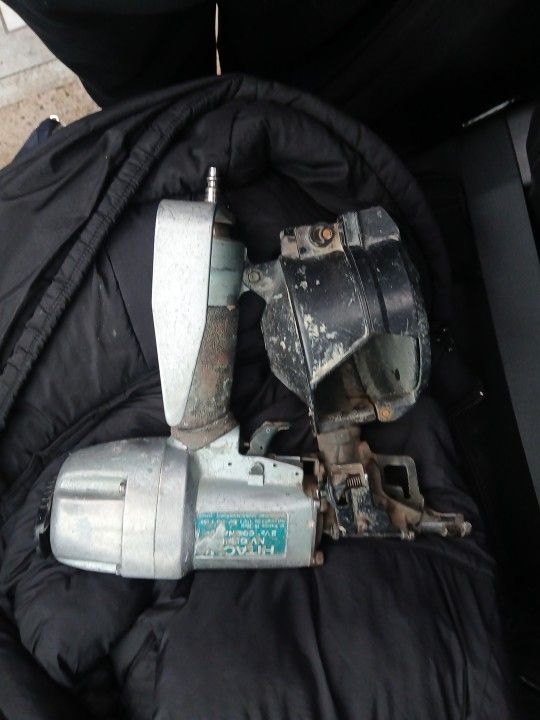 Hitachi Coil Nailer l