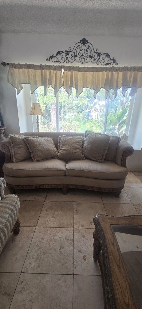 Sofa Set