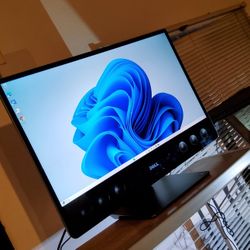 Dell XPS One 7760 Gaming Pc. 27Inch. Touchscreen, Intel-i7-3.60GHz-CPU. 24GB Ram, 1TB SSD Drive, GPU: Radeon R9