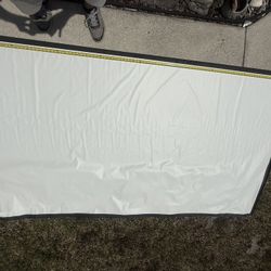 Outdoor Portable Movie Screen (app.107”x62”)
