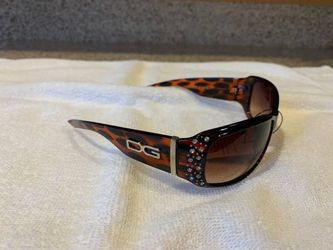 New Women’s "Brown" DG Sunglasses