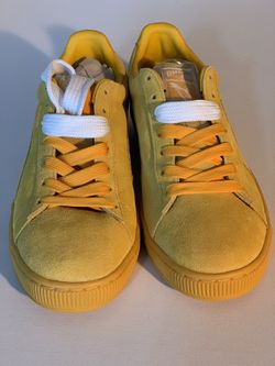 Puma Suede Classic + Gold Fusion / Team Gold Men’s size 10